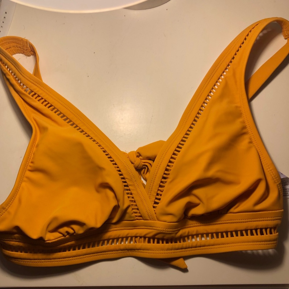 Bikini top